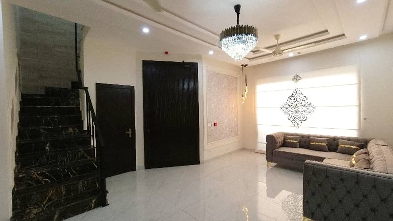 Prime Location House Of 5 Marla Is Available For sale In DHA 9 Town, Lahore 9