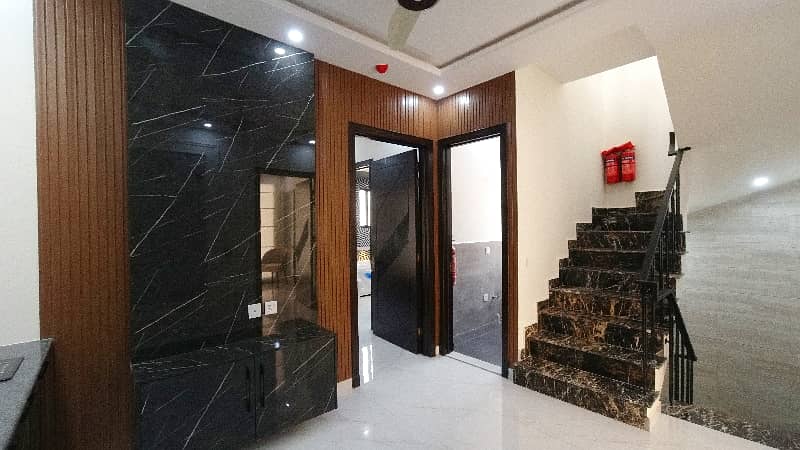 Prime Location House Of 5 Marla Is Available For sale In DHA 9 Town, Lahore 21