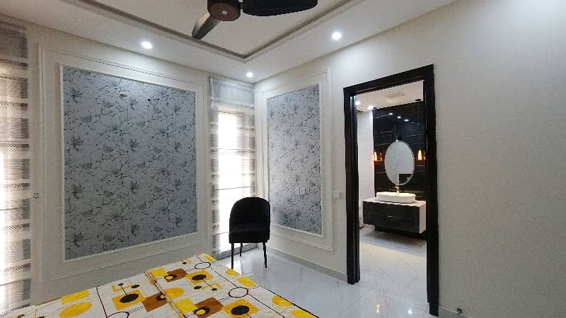 Prime Location House Of 5 Marla Is Available For sale In DHA 9 Town, Lahore 24