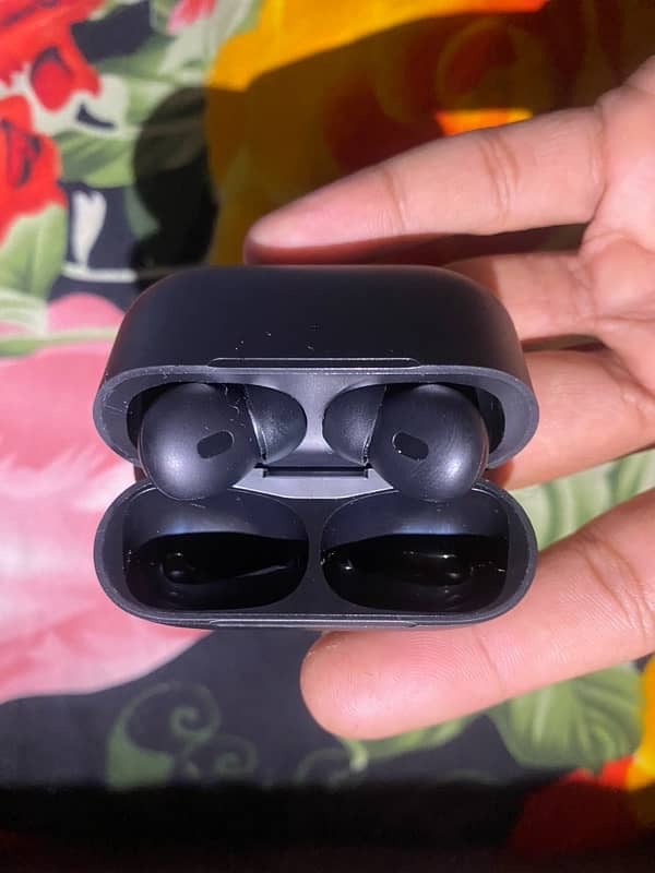 iphone airpods 2 pro 7