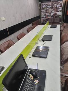 Call centre - software House 4ft x 11ft complete table