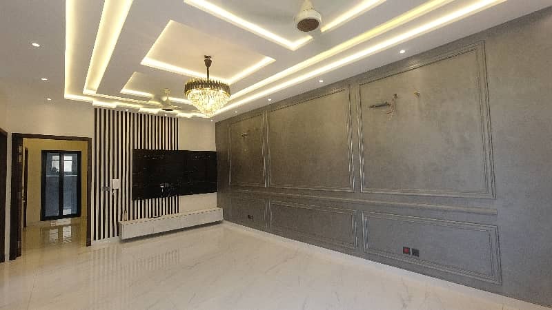 Luxurious House 5 Marla For Sale In DHA Phase 6 - Block A ! 5