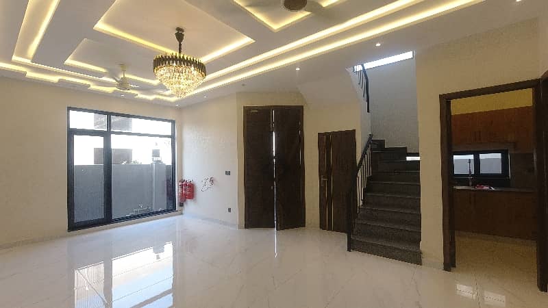 Luxurious House 5 Marla For Sale In DHA Phase 6 - Block A ! 6