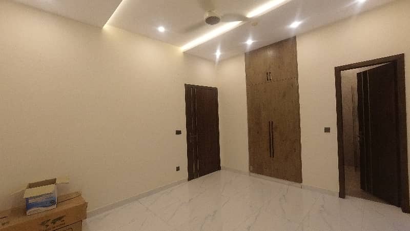 Luxurious House 5 Marla For Sale In DHA Phase 6 - Block A ! 8