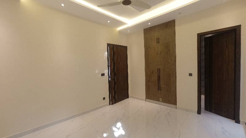 Luxurious House 5 Marla For Sale In DHA Phase 6 - Block A ! 17