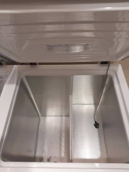 Dawlance Deep Freezer ( 2 door)  for Sale 8