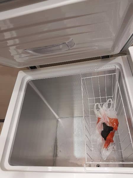 Dawlance Deep Freezer ( 2 door)  for Sale 9