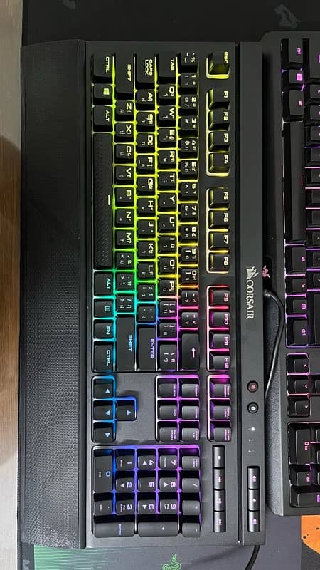 Corsair K68 RGB Mechanical Gaming keyboard Cherry MX Red (Eng/Thai) 1