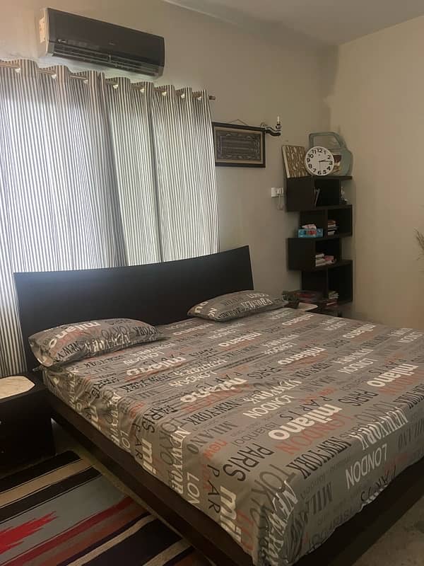 Good quality and very nice bed set with two side tables 2