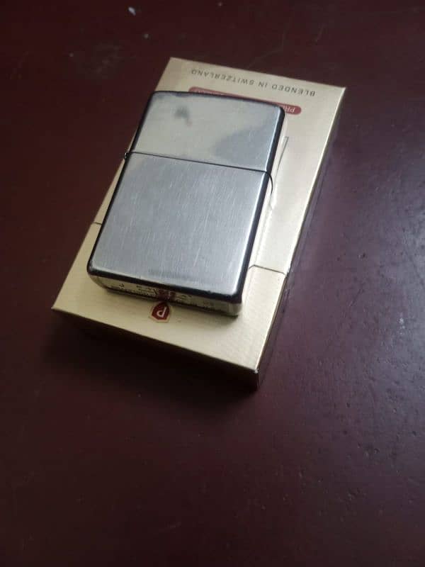 zippo classic 1