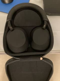 VERY URGENT!! Sony Wh 1000xm5 headphones wireless