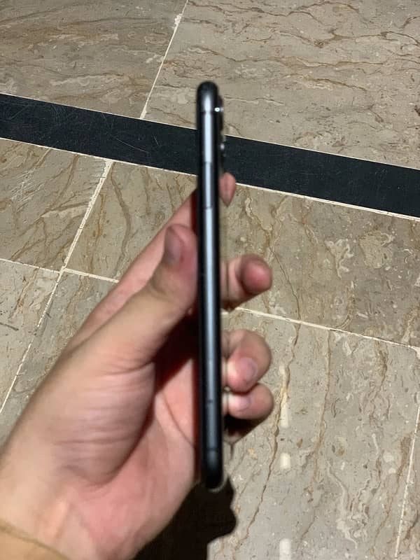 iPhone 11 jv 128 gb non pta 5