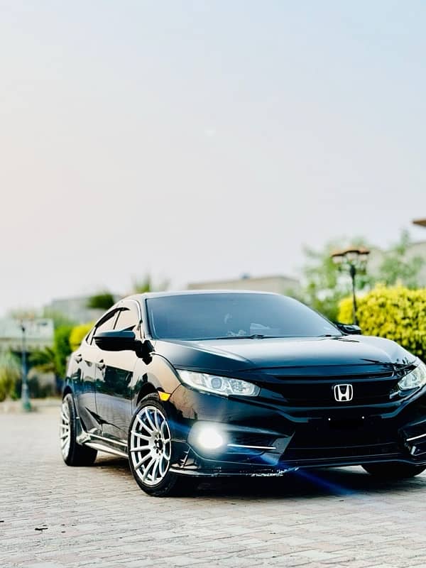 Honda Civic Oriel 2018 1