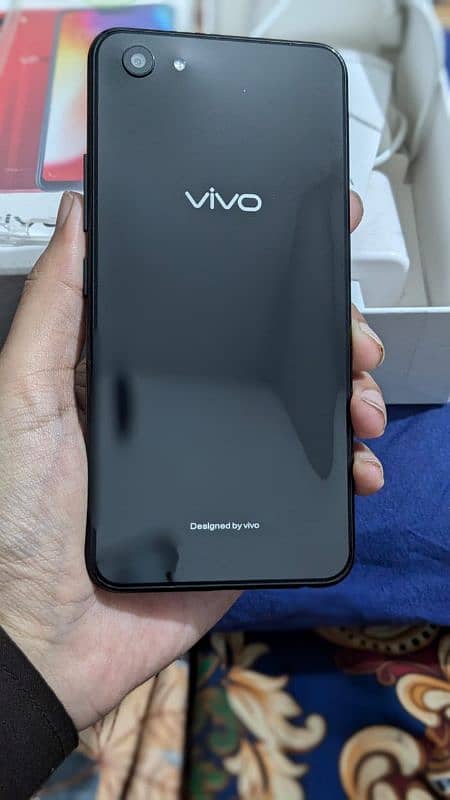 Vivo Y83 4