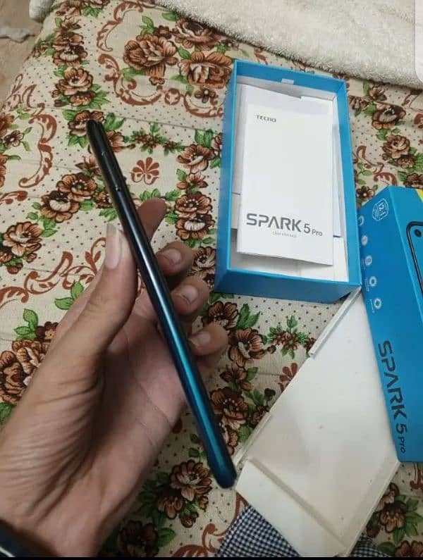 Tecno Spark5pro 1