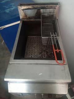 24 Litter 3 Tube deep fryer | فرائر