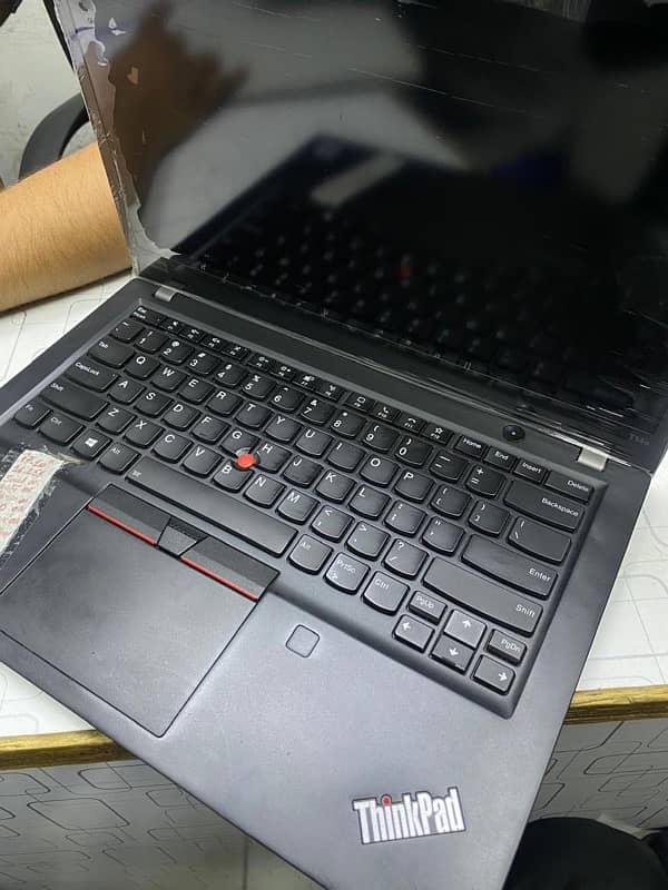 Lenovo Thinkpad T14s 1