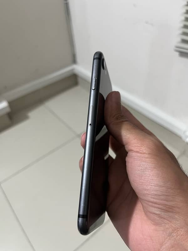 iphone 8 64gb pta approved 3