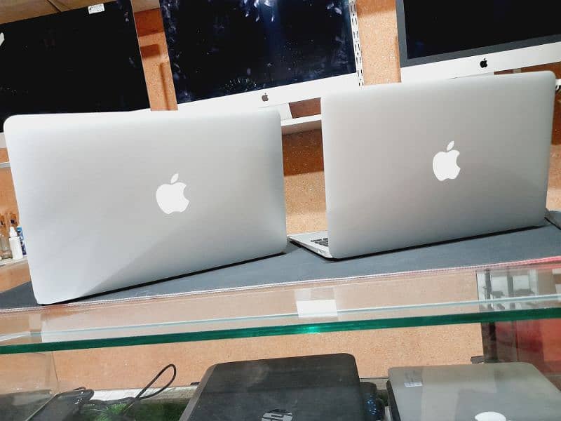 Macbook Air 2011 and 2015 4