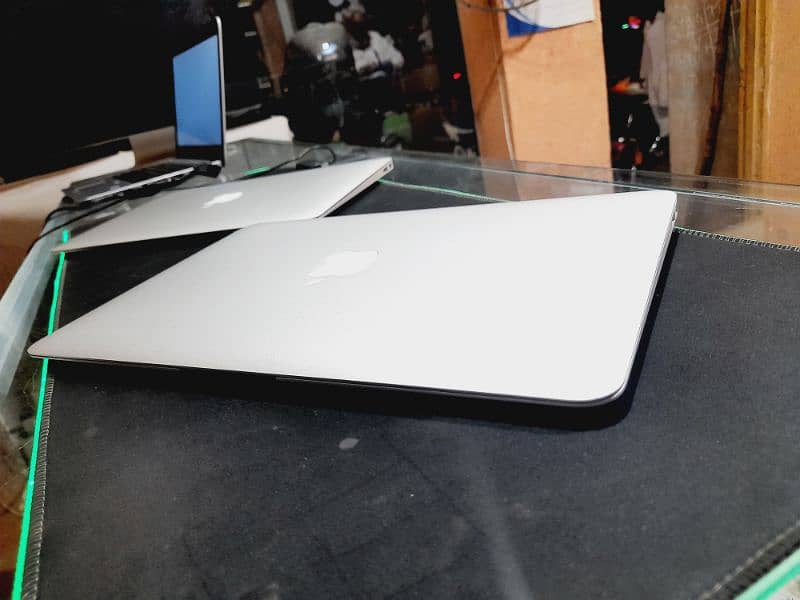 Macbook Air 2011 and 2015 9