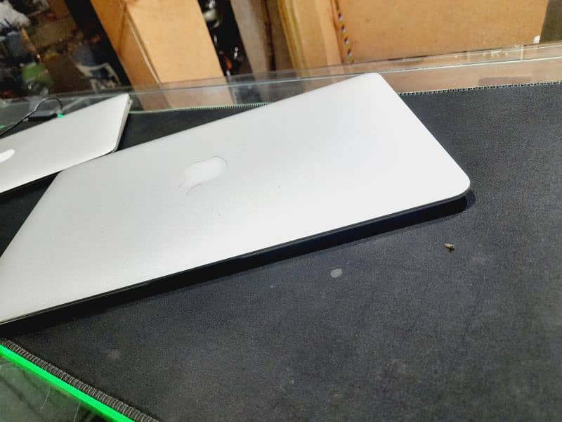 Macbook Air 2011 and 2015 10