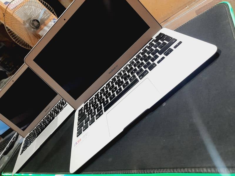 Macbook Air 2011 and 2015 14