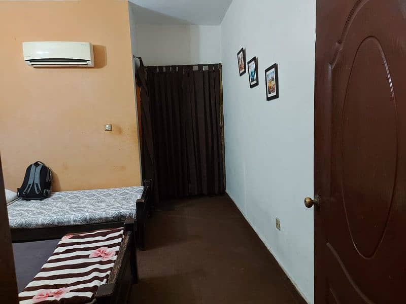 Boys Hostel Per Seat Sharing Bedrooms 2 seater 3 seater rooms 4