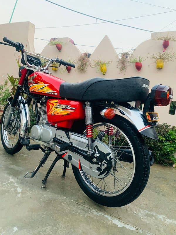 Honda 125 21 model shok check Karo 1