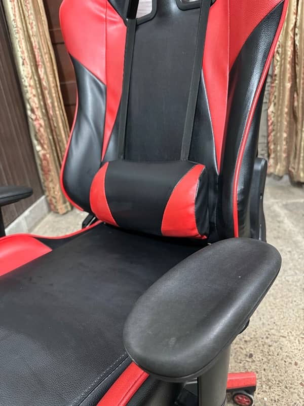 Luxury Imported Gaming Chair 3