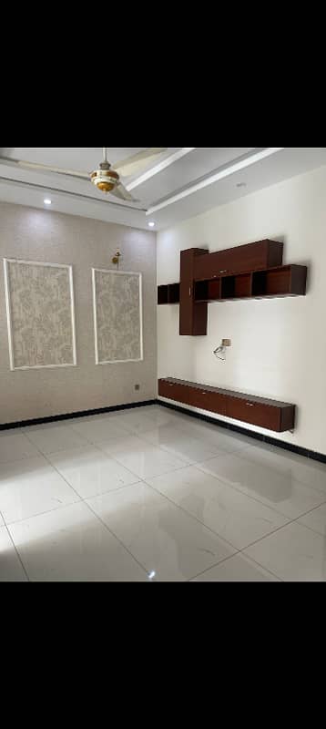 Attention Brand New 1 Kanal Upper Portion Available for rent in Bahria Town Lahore 8