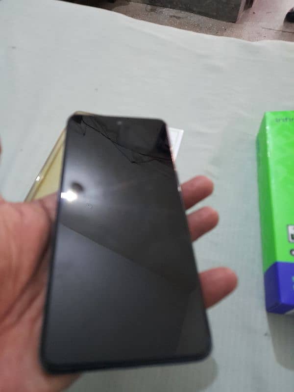 infinix hot40i 5