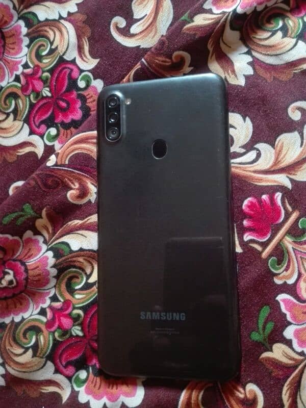 samsung a11 3gb 32gb all ok exilent bettry time finger ok 1