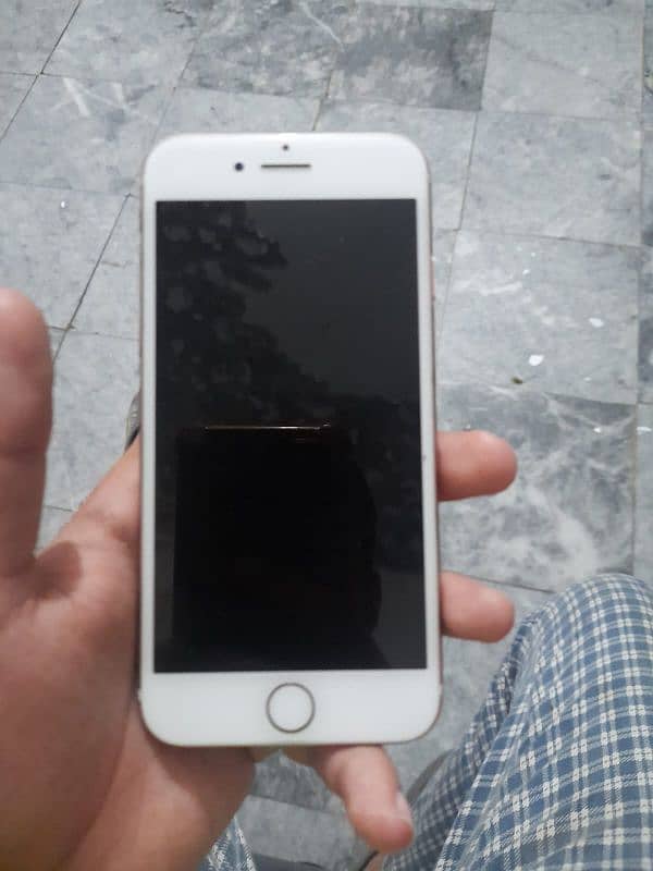 iphone 7 non pta in good condition 0