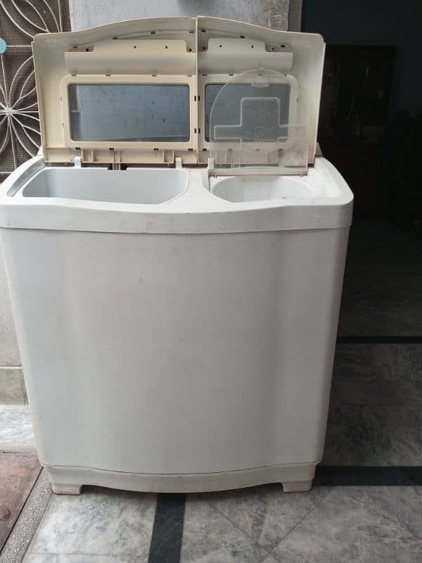 Kenwood semi automatic washing machine with dryer 2