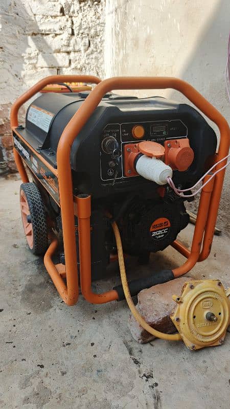 United powar generator 3kv gas and petrol 1