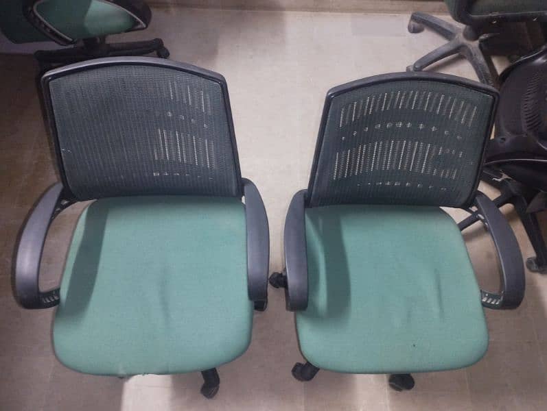 Short Back Gray Office Chairs 1