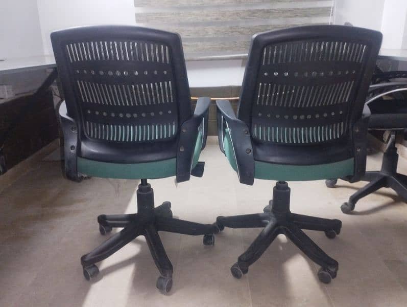 Short Back Gray Office Chairs 2