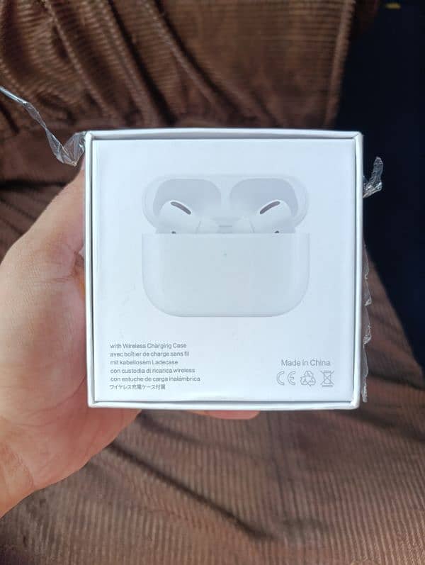 Airpods pro complete box 3