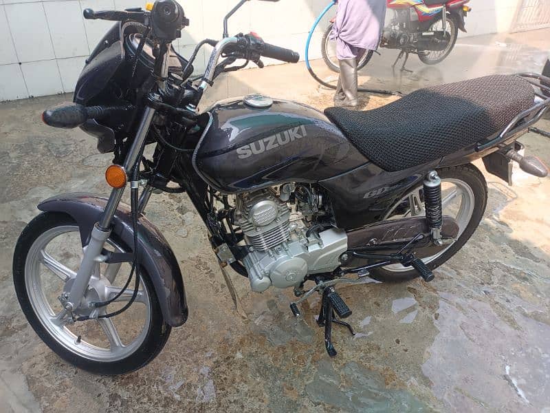 suzuki gd 110 like new final 275k 6