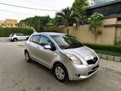 TOYOTA VITZ F 1.0 MODEL 2007 REG. 2010 ORIGINAL SILVER METALLIC COLOR.