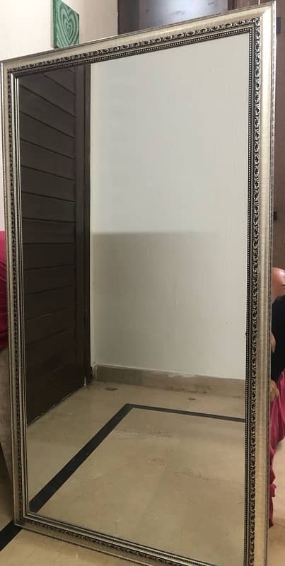 5’3 mirror for sale!! 0