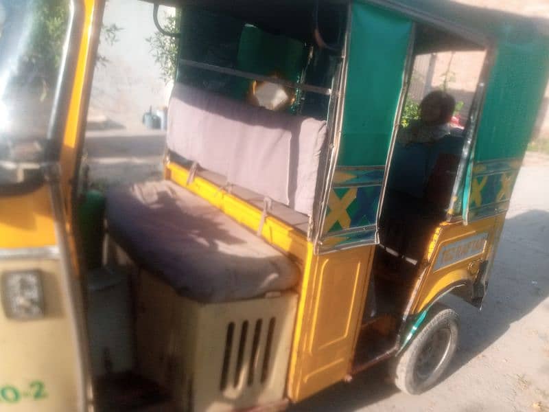 Rickshaw Tezraftaar 2