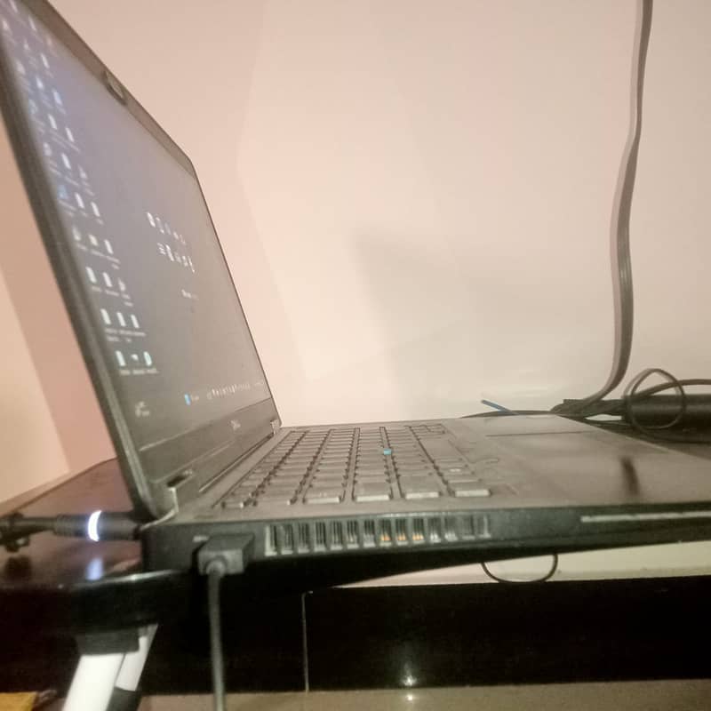 i7, 6th Generation Dell Laptop for sale in best condition 1