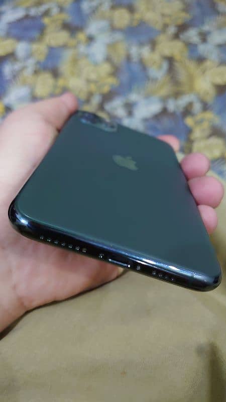 iphone 11 pro max 1