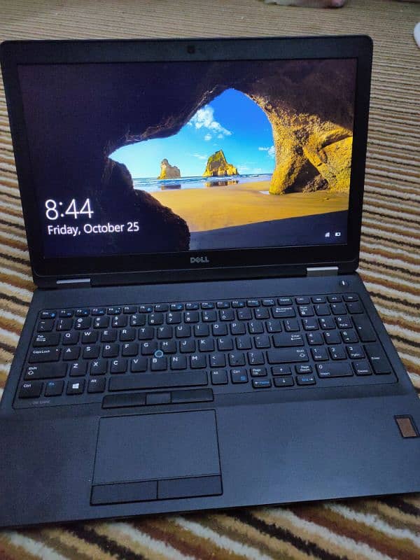 Dell latitude E5570 for sale 1