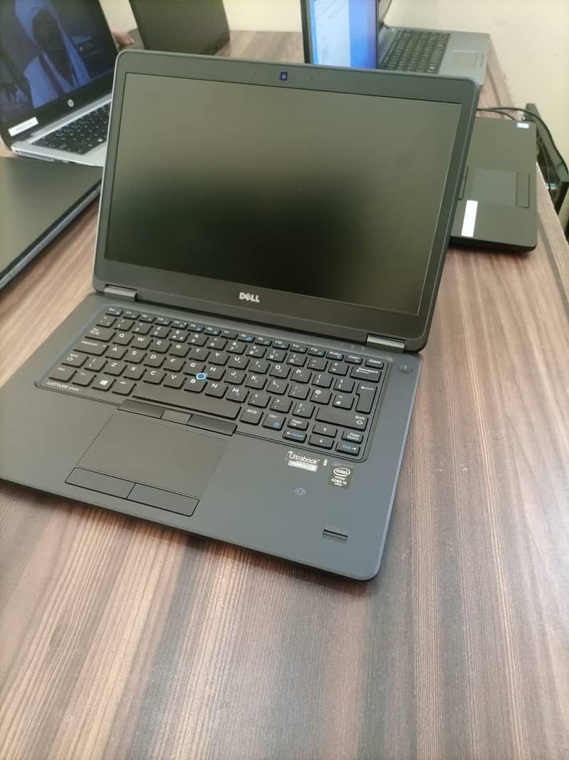 Dell Latitude E7450 Ultra Book Core i5-5th Gen 8GB Ram/500GB HDD 8