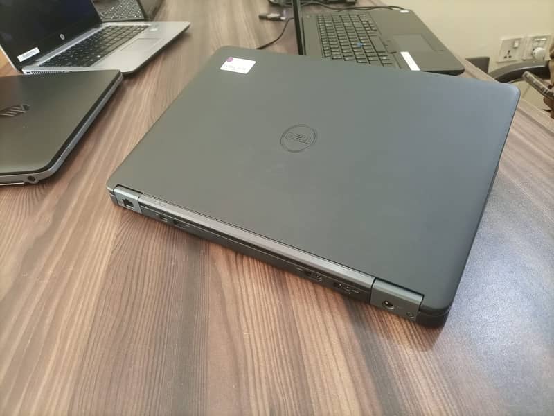 Dell Latitude E7450 Ultra Book Core i5-5th Gen 8GB Ram/500GB HDD 14