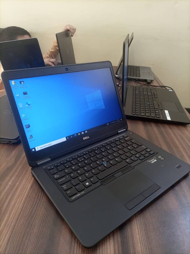 Dell Latitude E7450 Ultra Book Core i5-5th Gen 8GB Ram/500GB HDD 15