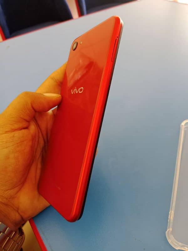 Vivo y81 3