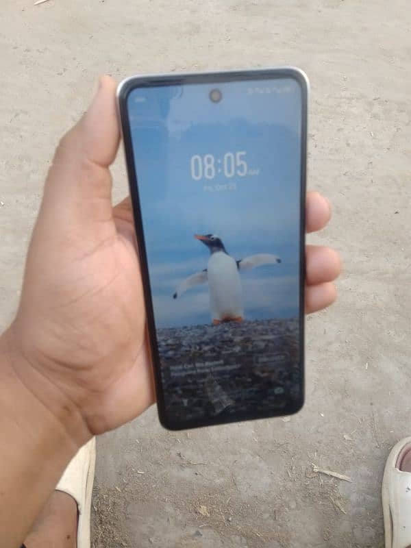 Infinix Hot 40i 8+8/128gb 3